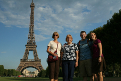Group photo with the Eiffel Tower