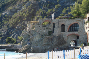 Old statue in Monterosso
