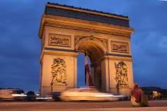 Arc de Triomphe at night